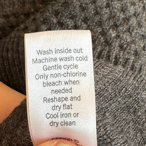 Athleta Thermal Honeycomb Sweater, Charcoal, Size S - Picture 8 of 8